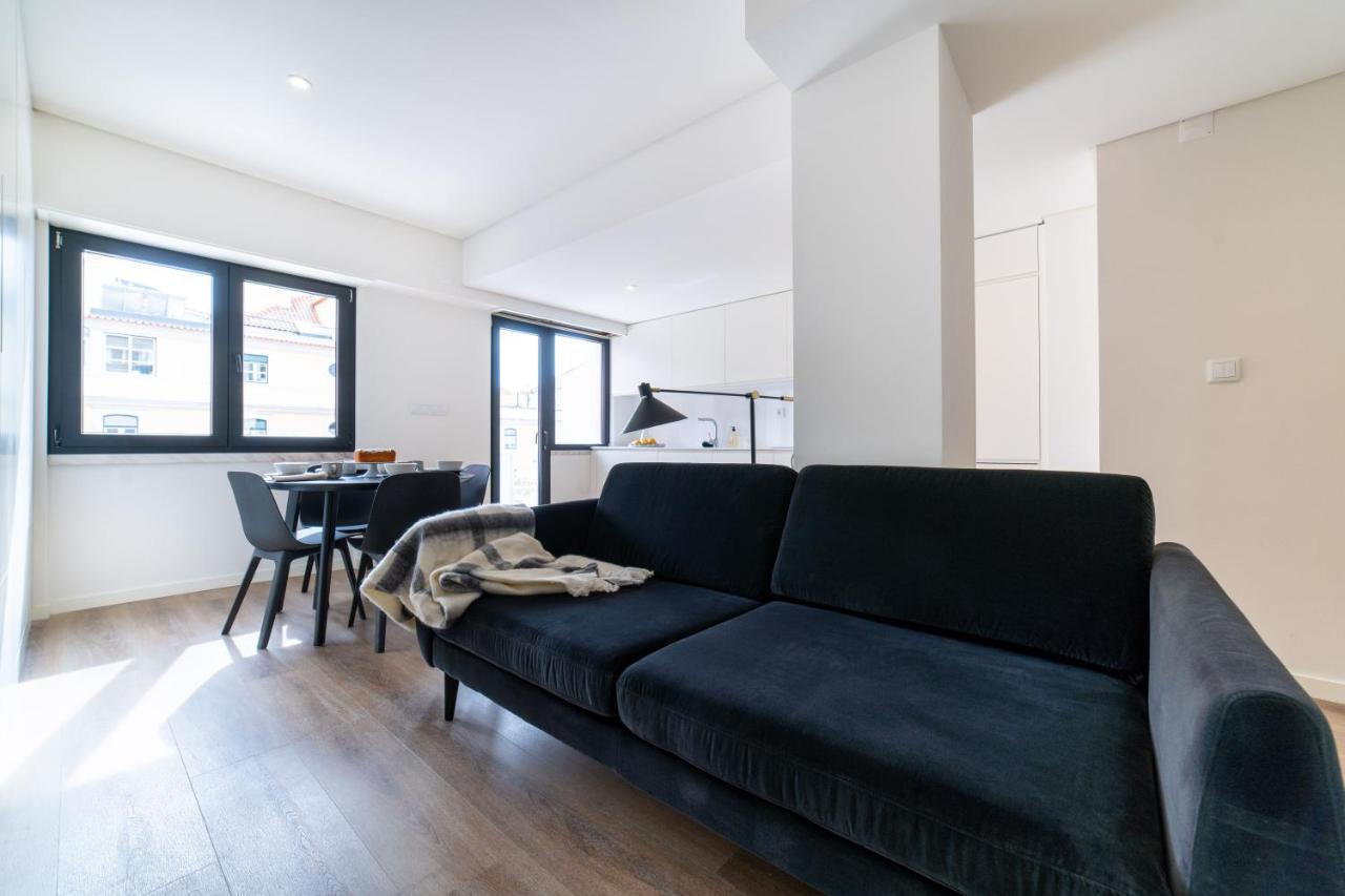 Lusiadas 53 2ºd - Beautiful Two-Bedroom Apartment ลิสบอน ภายนอก รูปภาพ